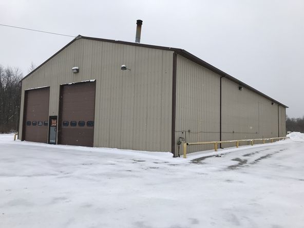 Ideal truck service / storage or flex space facility: 70 Minard Run Rd, Bradford, PA 16701